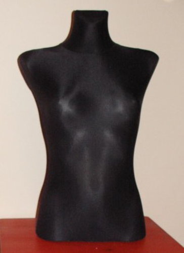 Tors damski ze styropianu w koszulce